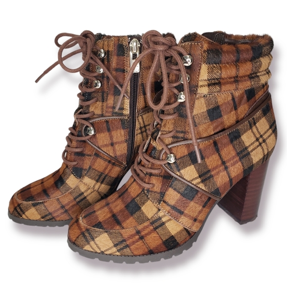 Antonio Melani Grayciee Calf Fur Plaid Boots Booties Size 6.5M - Picture 1 of 14